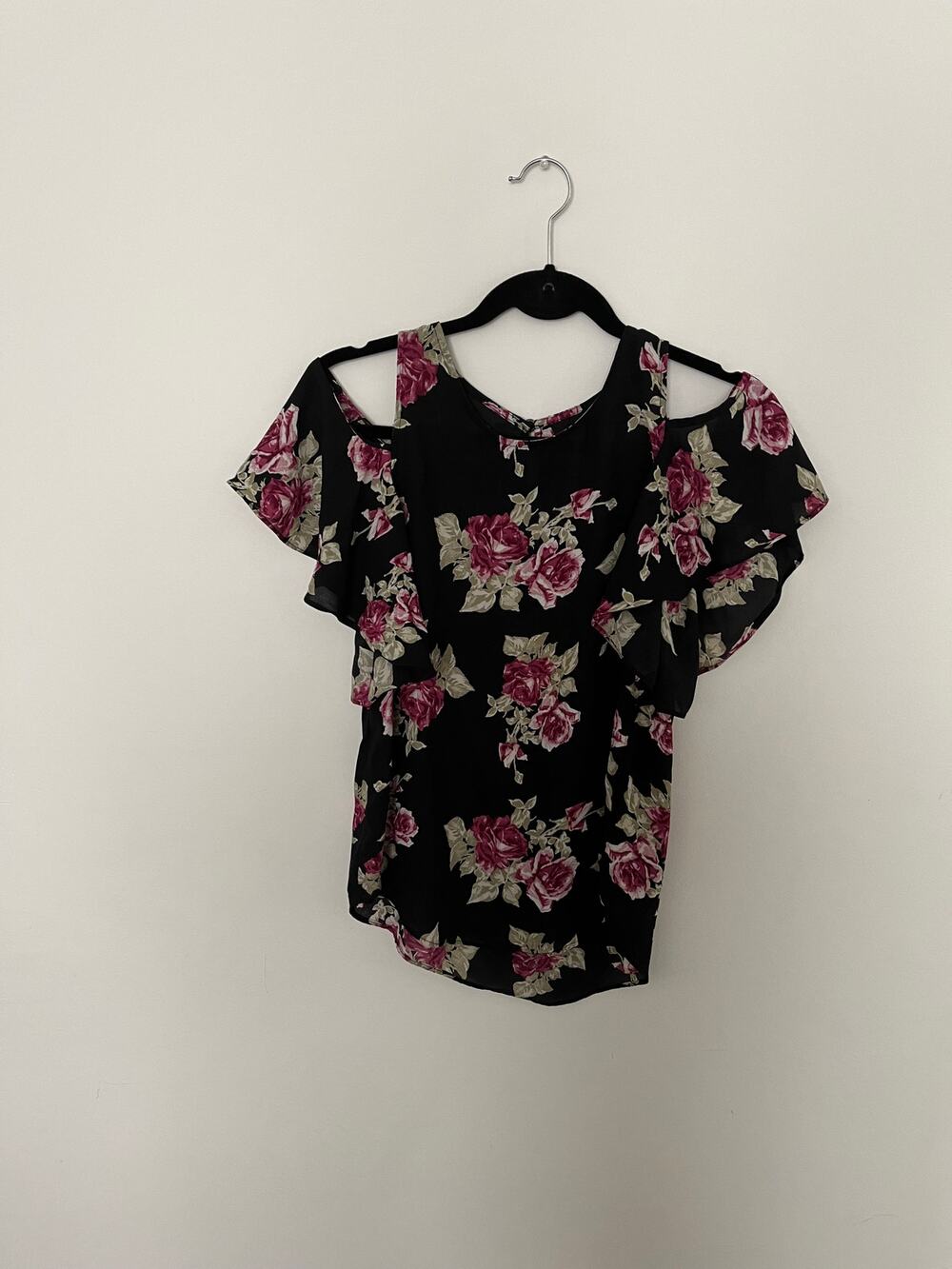 BCX Peek A Boo Shoulder Blouse *XS*